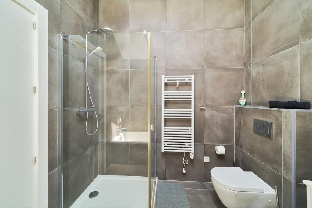 Superbe Avec Jaccuzi Apartemen Marbella
